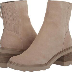 Dolce Vita Martey H2O Lug Tan Suede Waterprooof Women's Ankle Boots Sz 9 New
